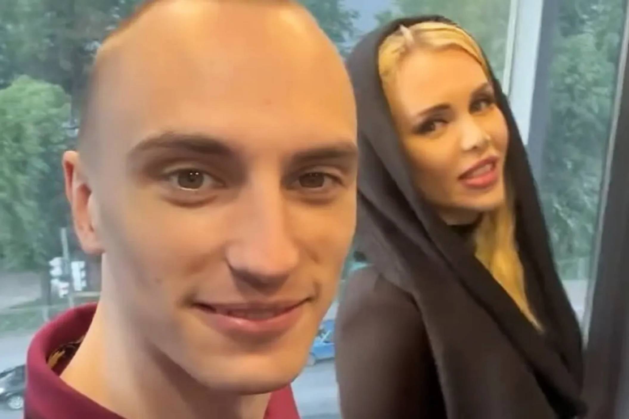 Boobies-тің жаңа суреттері Лалагүлді қалай және қашан отырғызу керек