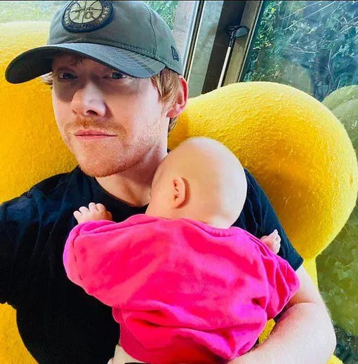 Руперт Гринт назвал опыт отцовства травматичным для него Руперт Гринт назвал опыт отцовства травматичным для него