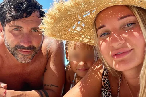 «Мое сердце разбито»: муж умершей после увеличения ягодиц Юлии Бурцевой показал пляжное фото с ней «Мое сердце разбито»: муж умершей после увеличения ягодиц Юлии Бурцевой показал пляжное фото с ней