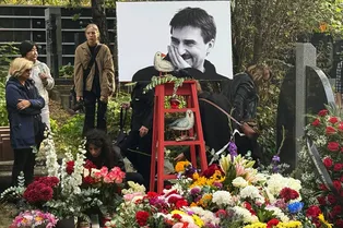 Погибшего в Болгарии Юрия Бутусова похоронили в Москве под песню Майкла Джексона: видео