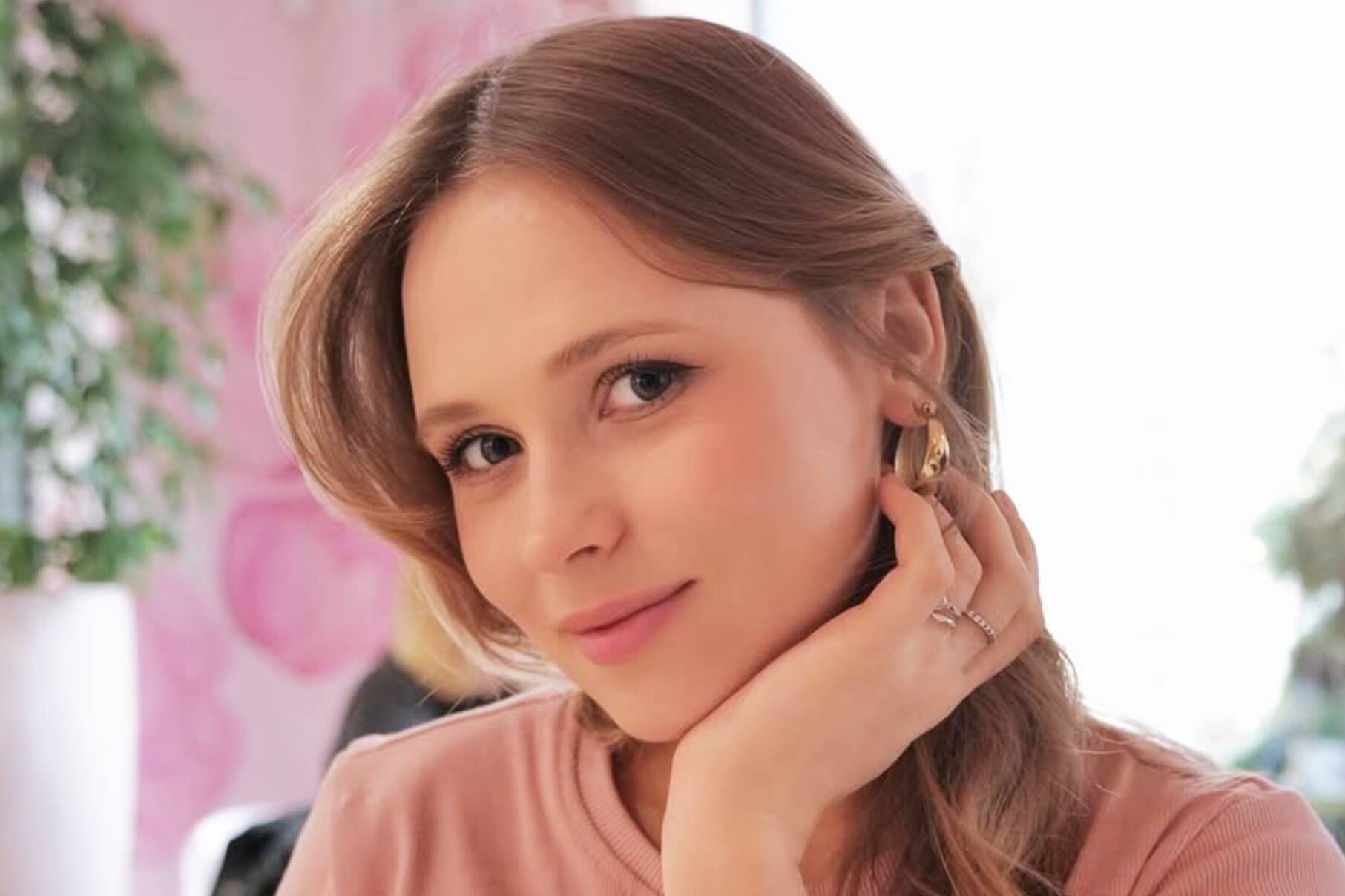 Актриса сериала «Сваты» Анна Кошмал родила дочь и показала ее первые фото