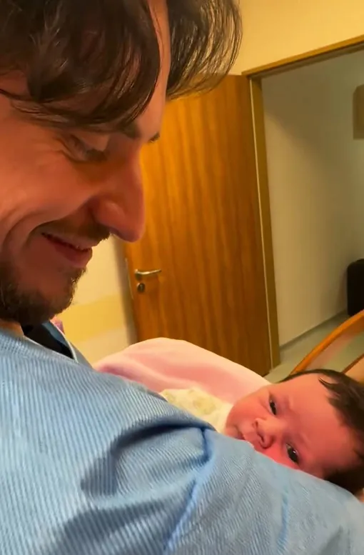 Сергей Полунин показал лицо новорожденной