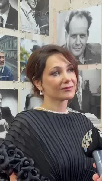 Нажми и смотри