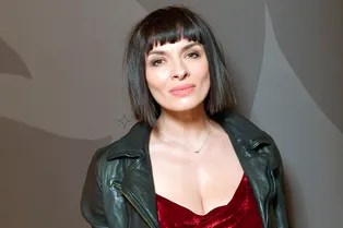 Стала экстрасенсом и видит сущности: как сейчас живет бывшая солистка «ВИА Гры» Надежда Грановская Стала экстрасенсом и видит сущности: как сейчас живет бывшая солистка «ВИА Гры» Надежда Грановская
