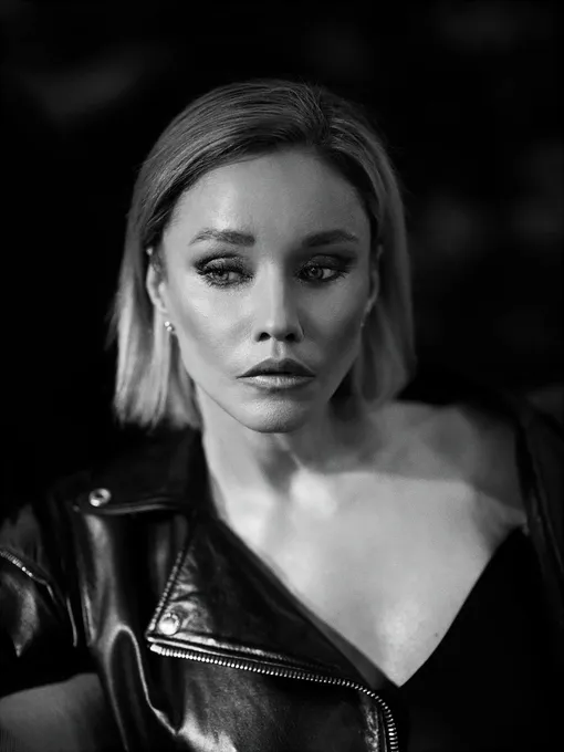 Марина Зудина показала новую съемку Марина Зудина показала новую съемку