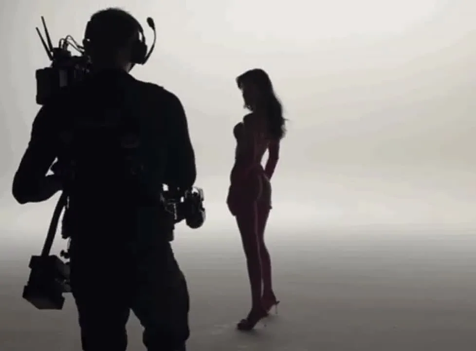 Нажми и смотри
