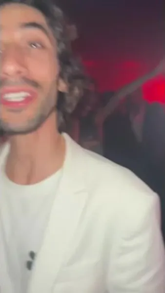 Нажми и смотри