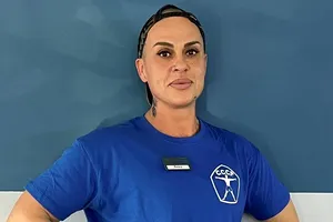 Впала в кому во время операции по увеличению груди чемпионка мира по фитнесу Анна Серегина Впала в кому во время операции по увеличению груди чемпионка мира по фитнесу Анна Серегина