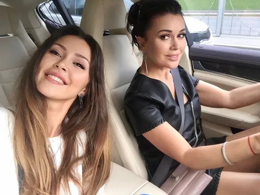 Анастасия и Анна Заворотнюк Анастасия и Анна Заворотнюк