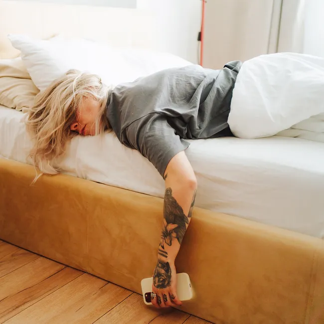 Что такое бедроттинг и для кого жесткое безделье может стать спасением