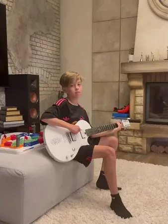 Нажми и смотри