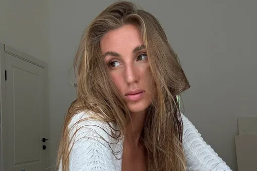 Жена Владимира Селиванова пострадала на пилоне в номере отеля Жена Владимира Селиванова пострадала на пилоне в номере отеля