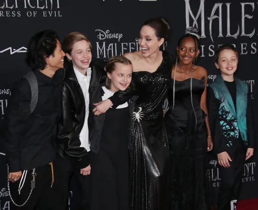 Анджелина все свободное время посвящает детям Анджелина все свободное время посвящает детям