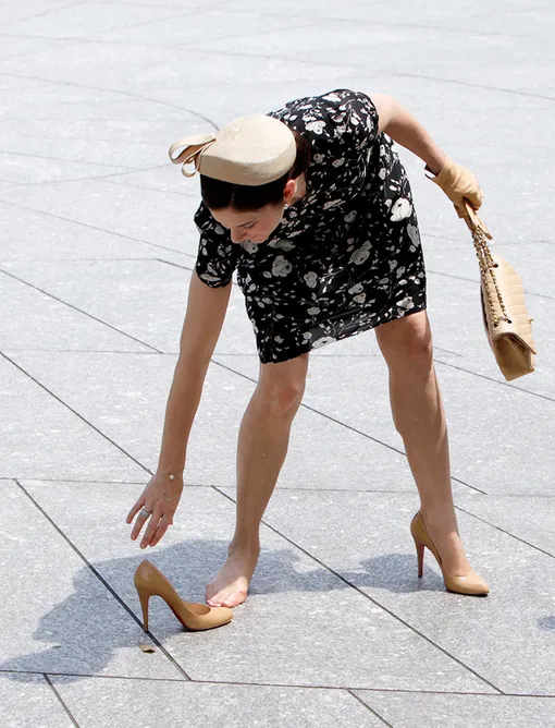 Неудачные наряды королевских особ