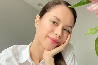 «Счастье, нет ничего прекраснее!»: возлюбленная Янковского покормила сына грудью «Счастье, нет ничего прекраснее!»: возлюбленная Янковского покормила сына грудью