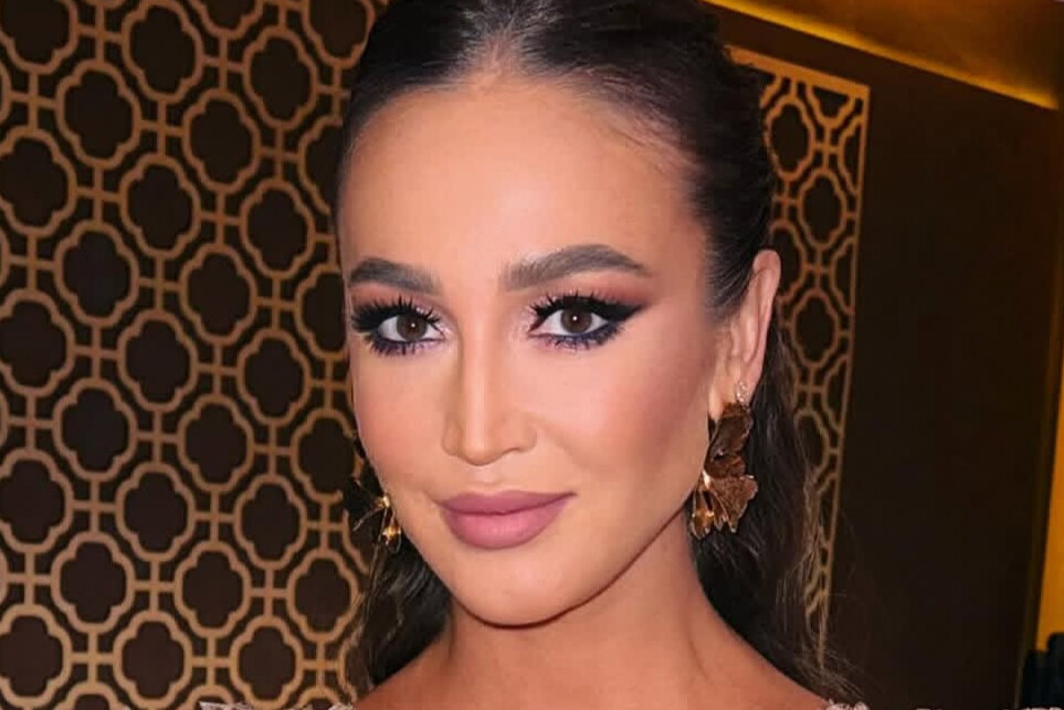 Смотреть Sex by Force онлайн Қыздар интимдік шаш үлгісімен порно