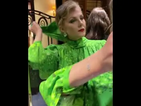 Нажми и смотри