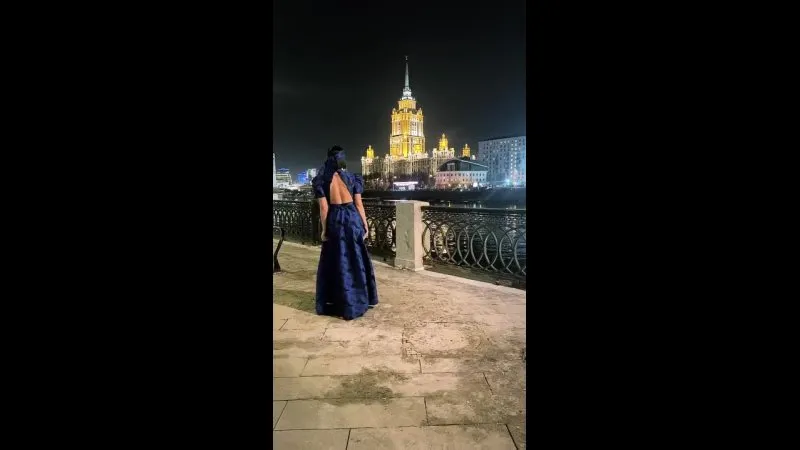 Нажми и смотри
