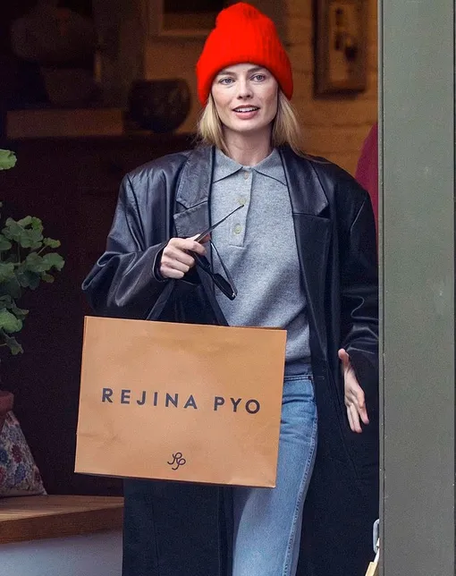 Марго Робби в стильном образе