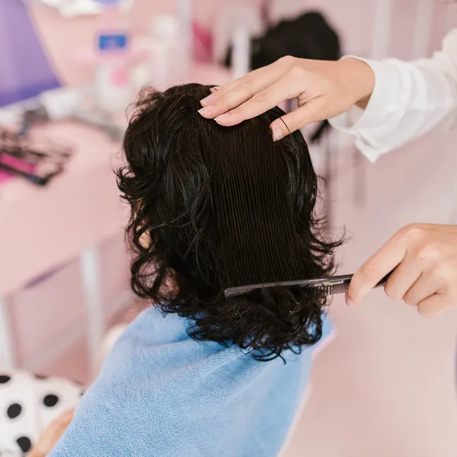 Как говорить с мастером, чтобы получить идеальную стрижку: советы экспертов