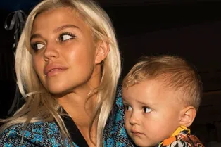 «Я влюбилась»: жена Александра Кокорина впервые показала его 3-летнего сына