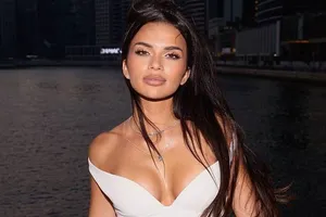 «Я оказалась на операционном столе. Думала, что умираю»: Надин Серовски экстренно госпитализировали в Таиланде