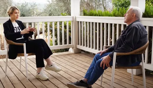 Ирина Аллерман побеседовала с Андреем Макаревичем в его особняке в Израиле