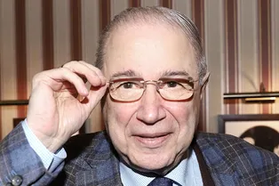 «От меня потребовали пароль в Госуслуги»: Евгений Петросян рассказал, как разоблачил телефонного мошенника