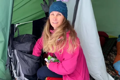 «Намекнула на свой уход из жизни»: раскрыта тайна последнего видео с умирающей на пике Победы Натальей Наговицыной «Намекнула на свой уход из жизни»: раскрыта тайна последнего видео с умирающей на пике Победы Натальей Наговицыной