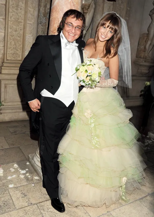 Дмитрий Дибров и Полина в день бракосочетания