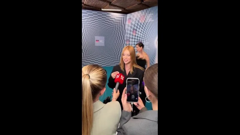 Нажми и смотри Нажми и смотри