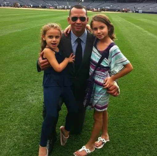 Алекс Родригес с детьми