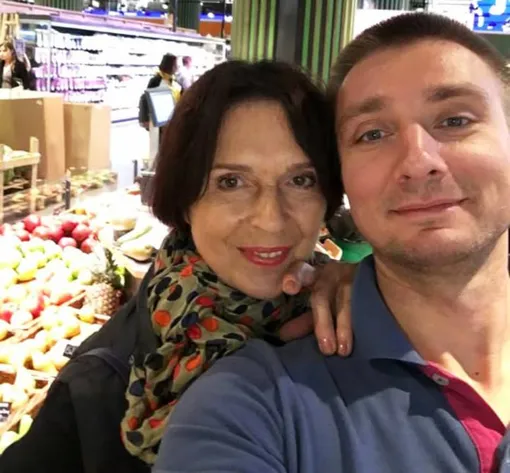 Тамара Плашенко и ее сын Владимир Крыжановский Тамара Плашенко и ее сын Владимир Крыжановский