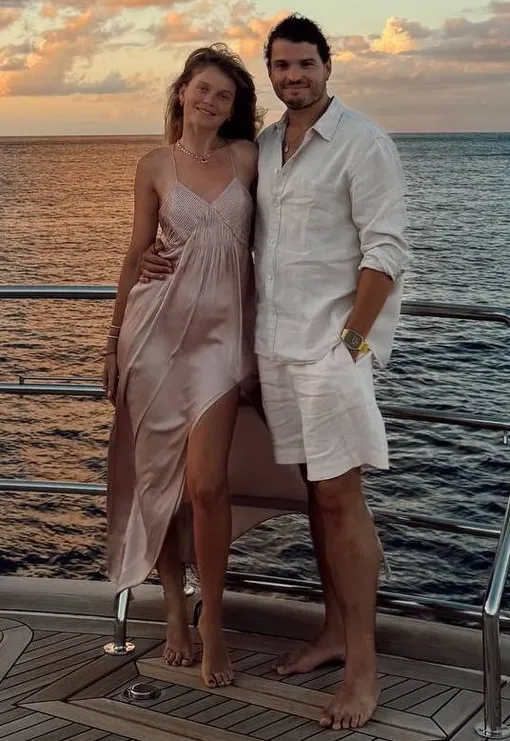 Мария Ивакова показала бойфренда Мария Ивакова показала бойфренда