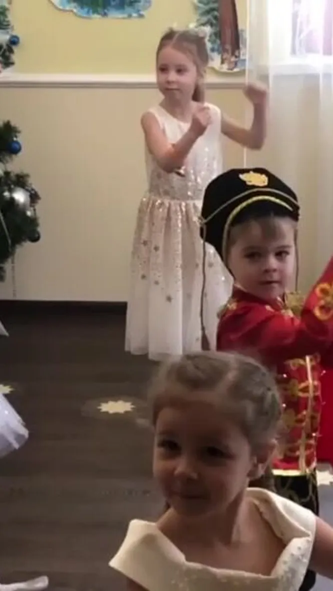 Нажми и смотри