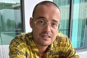 Рэпера Гуфа приговорили к году условно за драку с полицейским в бане Рэпера Гуфа приговорили к году условно за драку с полицейским в бане