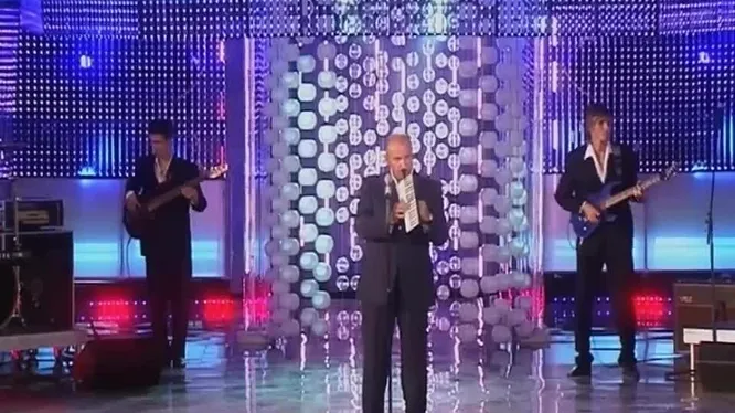 Нажми и смотри