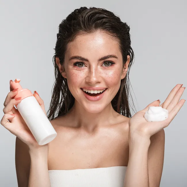 Коже нужно отдыхать от макияжа — миф или правда? Мнение экспертов