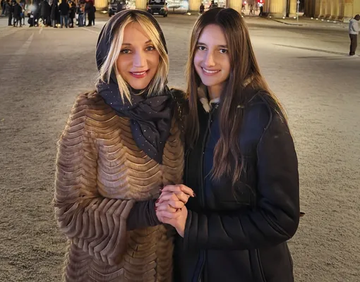 Кристина Орбакайте с дочерью в Берлине