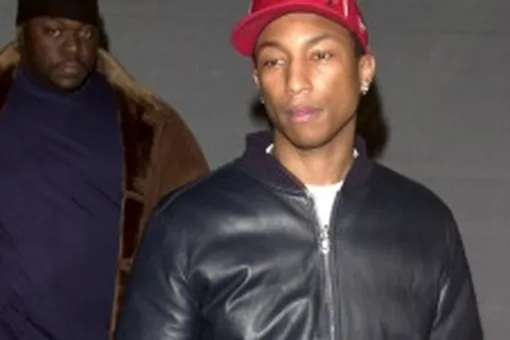 Фаррелл Уильямс создал сумки из вторсырья