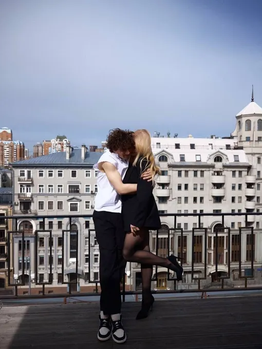 Макар Игнатов и Александра Трусова устроили романтическую фотосессию