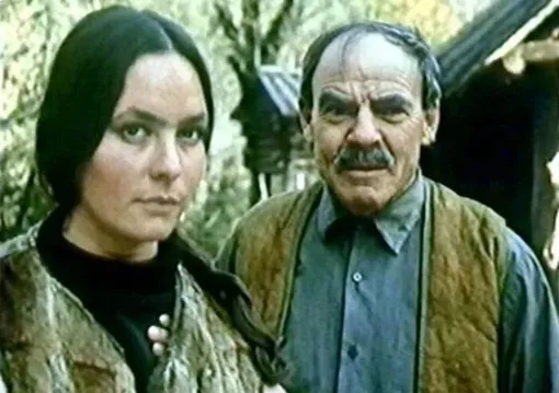 Елена Глебова и Михаил Глузский в фильме «Соль земли» Елена Глебова и Михаил Глузский в фильме «Соль земли»