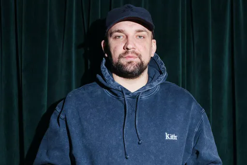 Сергей Бурунов, Светлана Устинова и Катя Кабак на премьре фильма «Родные» Сергей Бурунов, Светлана Устинова и Катя Кабак на премьре фильма «Родные»