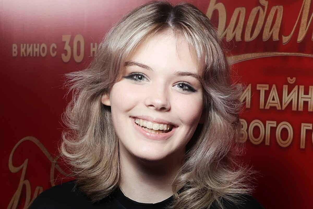 «Я сильно волновалась, что убило вообще всё»: 18-летняя дочь Александра Абдулова осталась недовольна съемками в кино