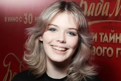 «Я сильно волновалась, что убило вообще всё»: 18-летняя дочь Александра Абдулова осталась недовольна съемками в кино «Я сильно волновалась, что убило вообще всё»: 18-летняя дочь Александра Абдулова осталась недовольна съемками в кино
