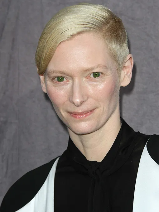 Актриса с необычной внешностью Тильда Суинтон – настоящая королева современного кино актрисы с нестандартной внешностью