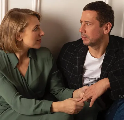 Анна и Андрей Мерзликины прожили в браке 19 лет Анна и Андрей Мерзликины прожили в браке 19 лет