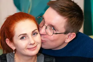 Муж беременной Лены Катиной трогательно утешил певицу после ее унижения на шоу «Три аккорда» Муж беременной Лены Катиной трогательно утешил певицу после ее унижения на шоу «Три аккорда»