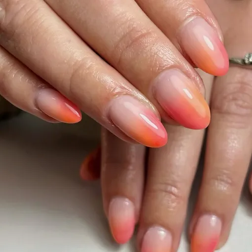 коралловый летний маникюр 2025 коралловый летний маникюр 2025