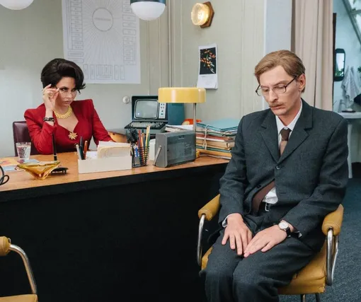 Ляйсан Утяшева и Павел Воля в новогоднем фильме канала ТНТ